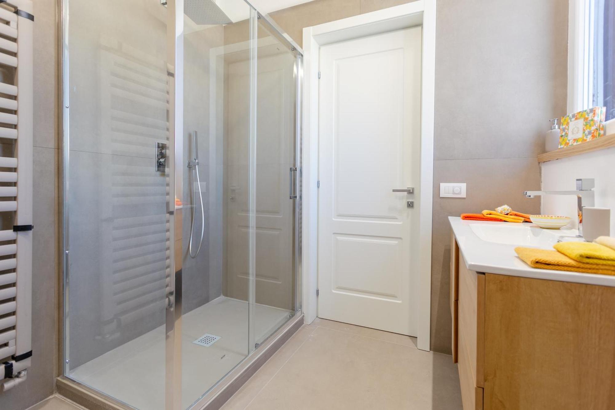 Elegance And Style In The Heart Of Apartment Rome