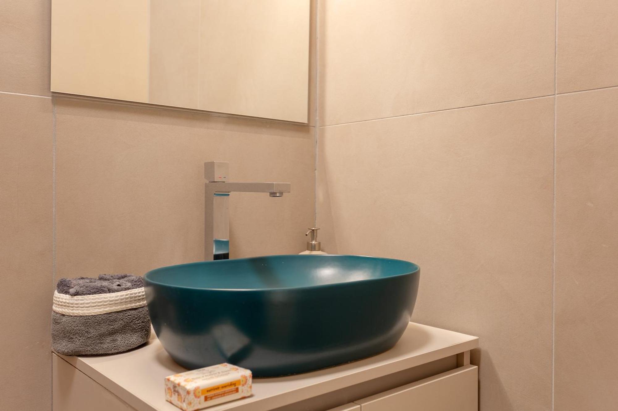 Apartment Elegance And Style In The Heart Of Rome