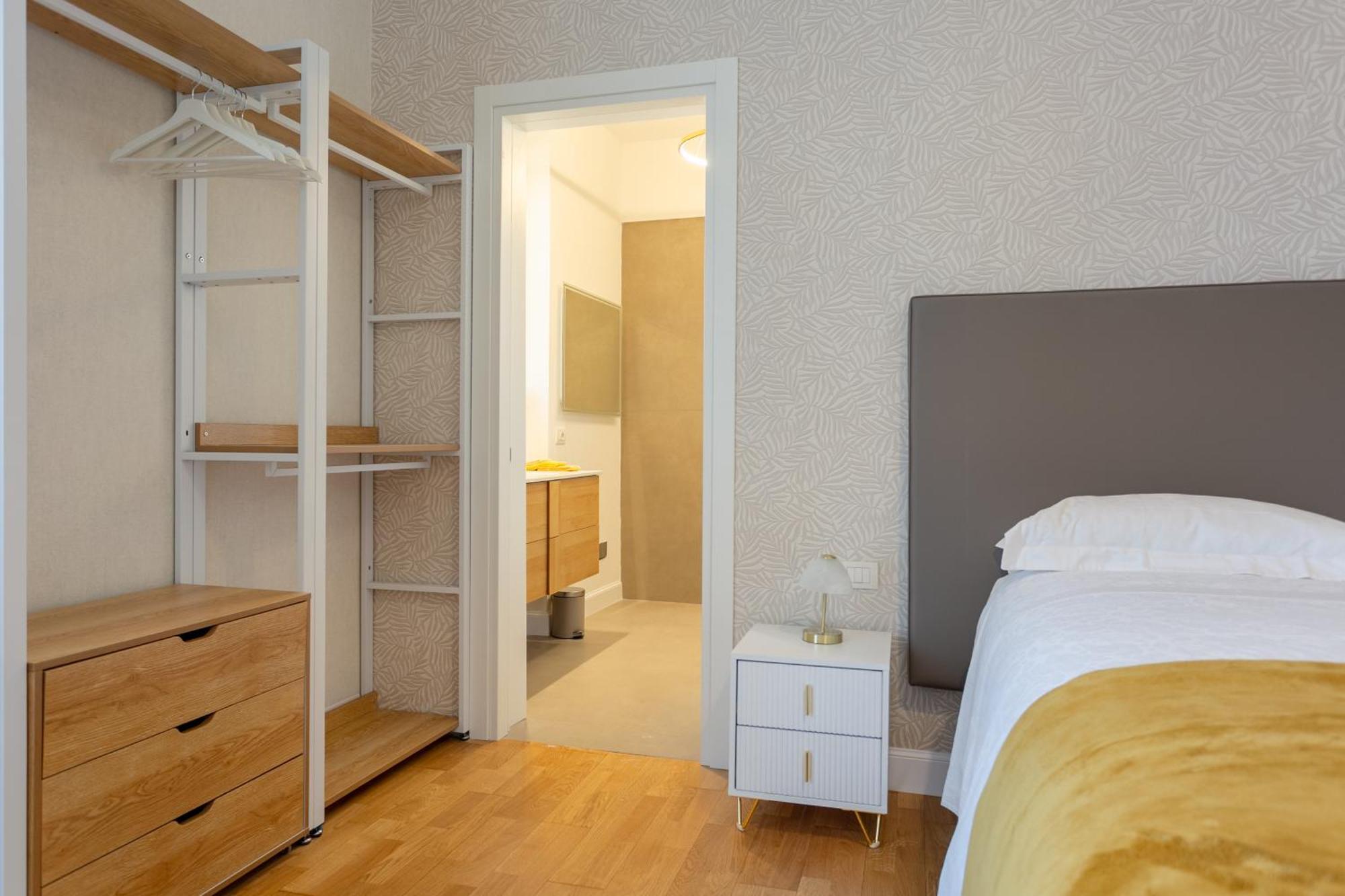Elegance And Style In The Heart Of Appartement
